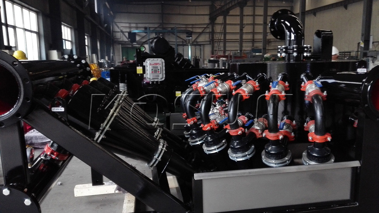 科迅與泰國客戶成功簽約多套高端黑犀牛振動篩設備