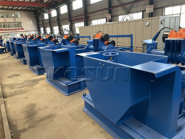 鉆井液振動篩是鉆井泥漿固相控制系統(tǒng)中的一級固控設(shè)備